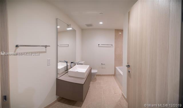 1000 Brickell Plz # 4905