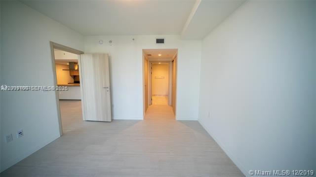 1000 Brickell Plz # 4905