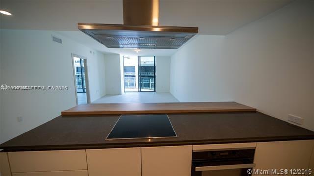 1000 Brickell Plz # 4905