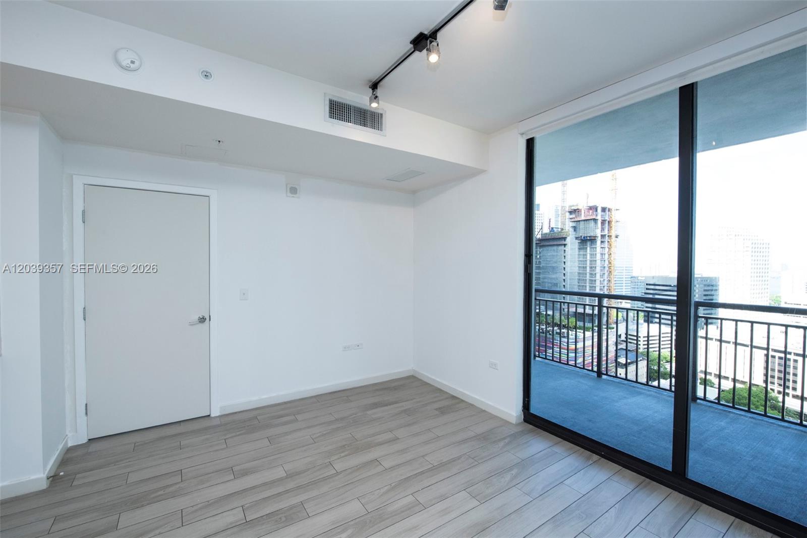 999 SW 1st Ave # 2402