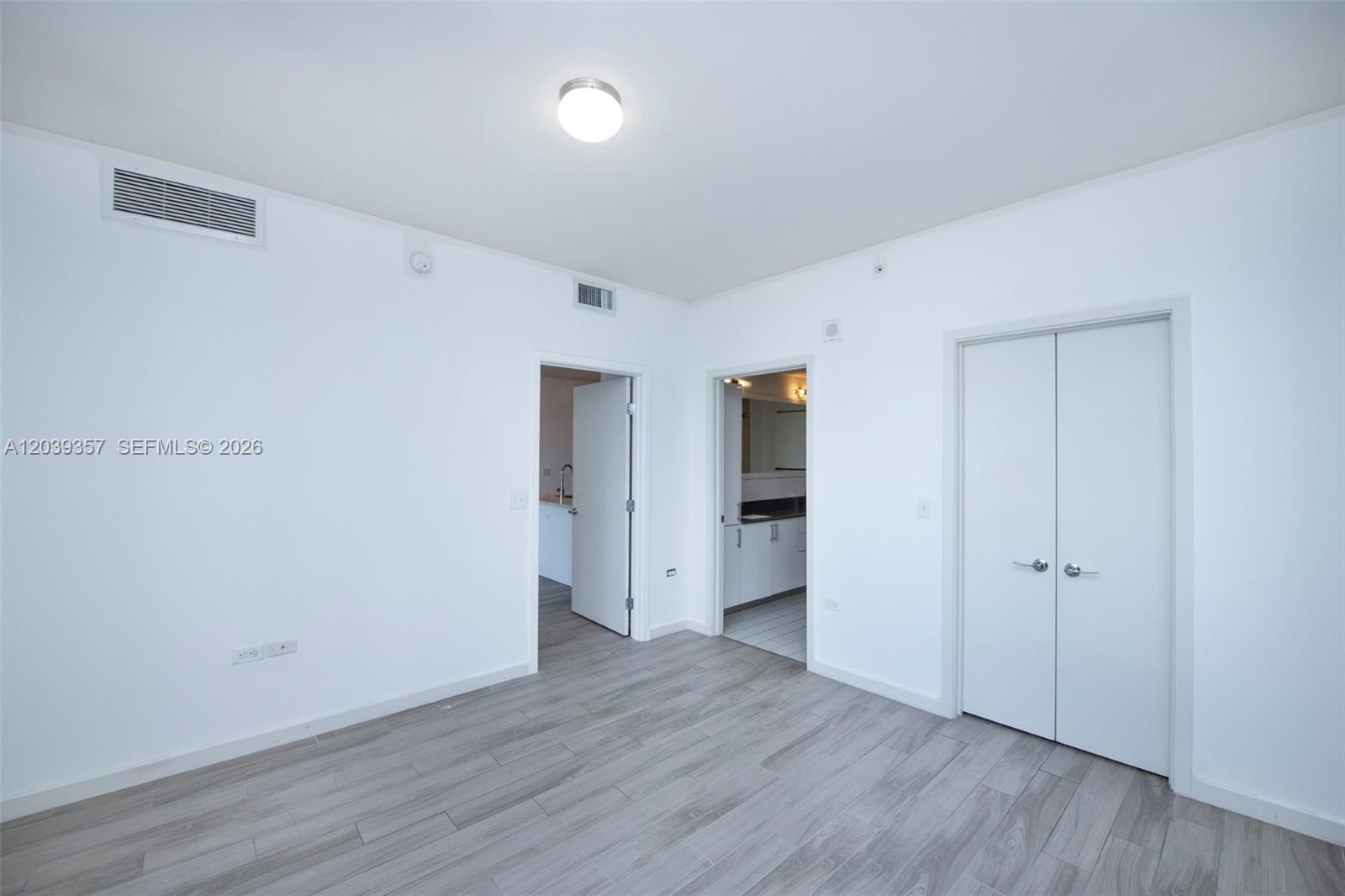 999 SW 1st Ave # 2402