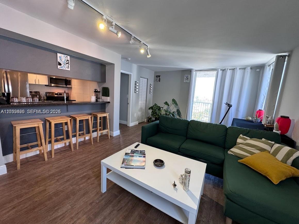 800 N Miami Ave Unit: E-1008