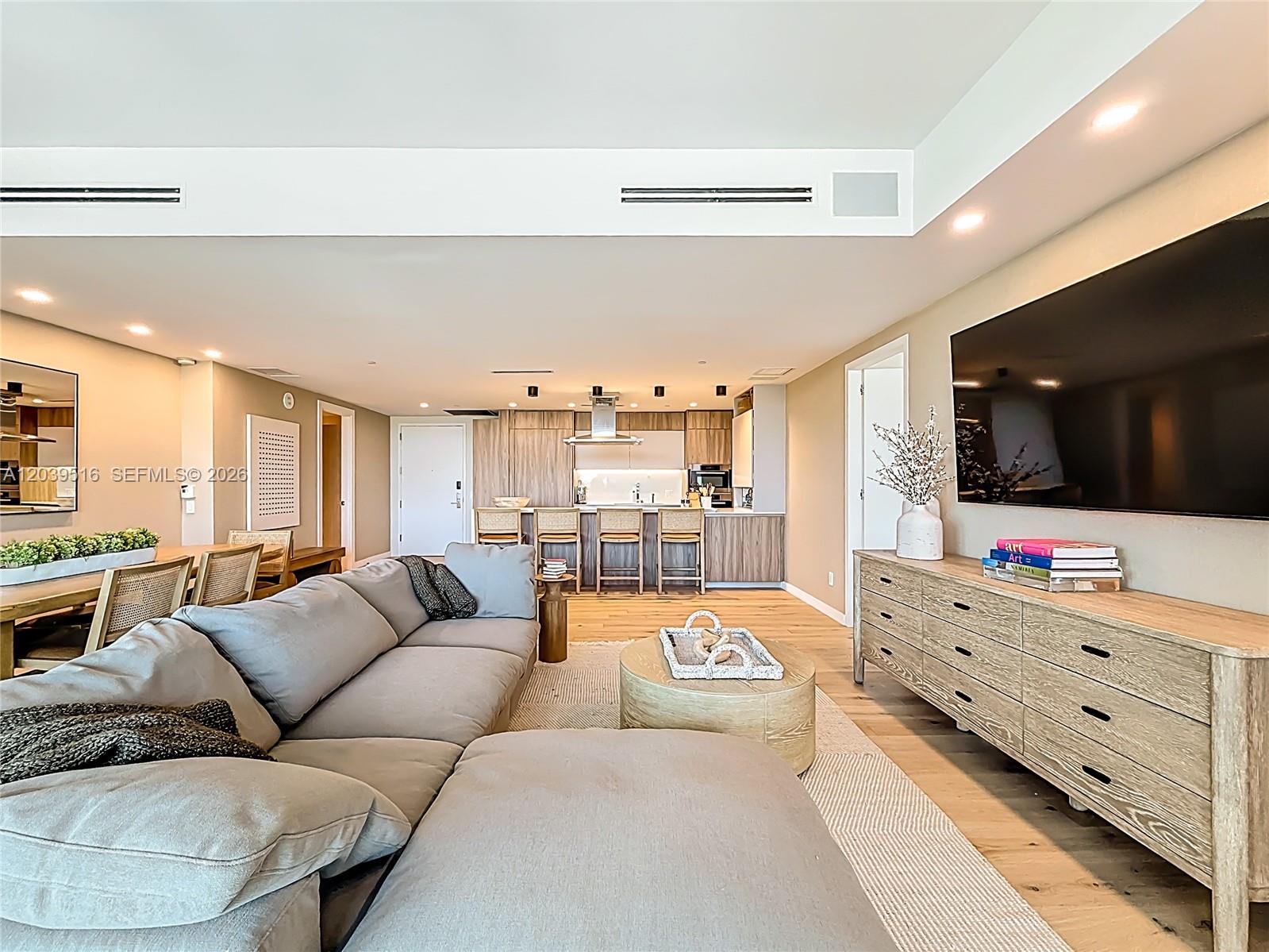 350 Ocean Dr # 305N