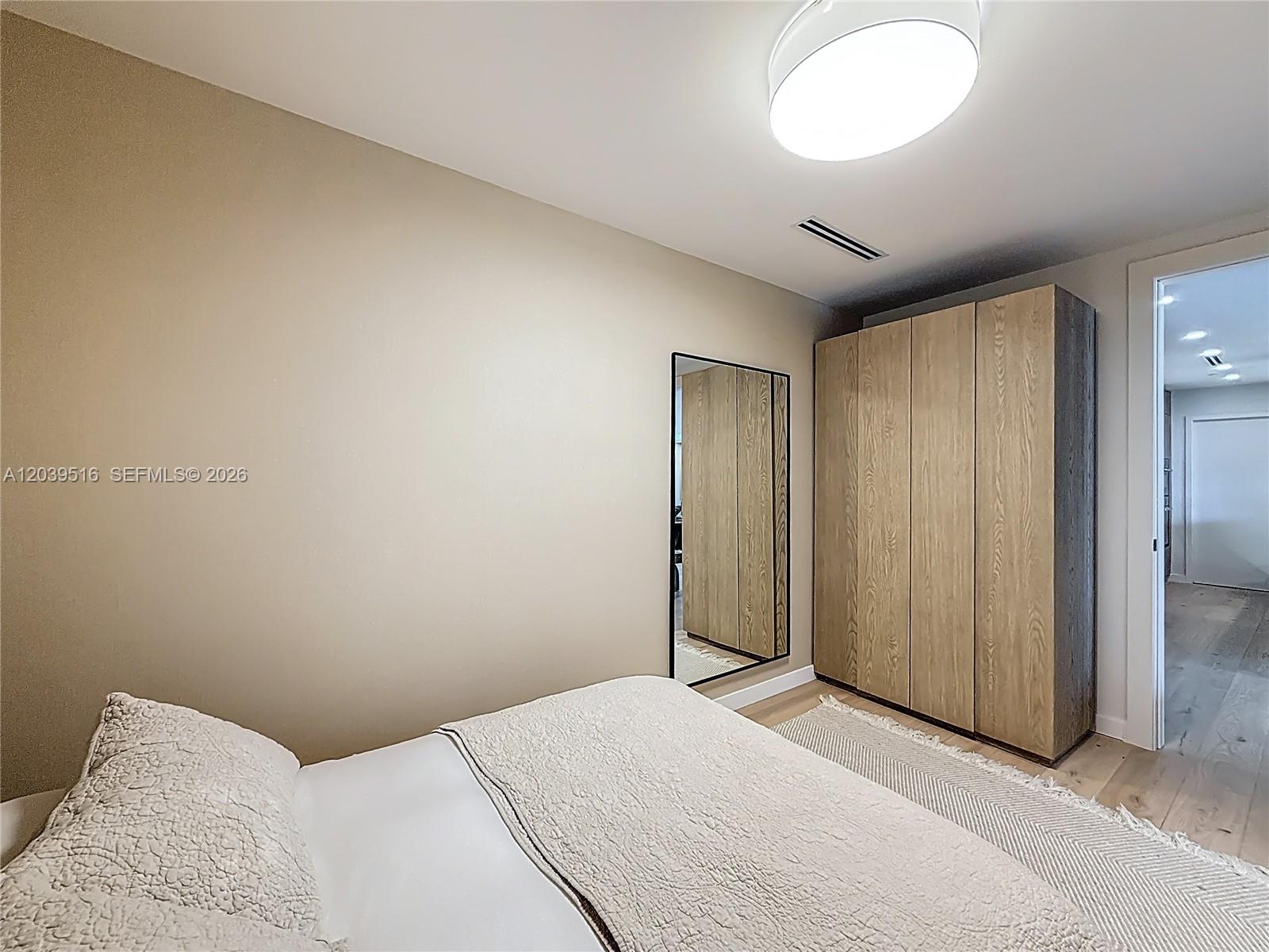 350 Ocean Dr # 305N