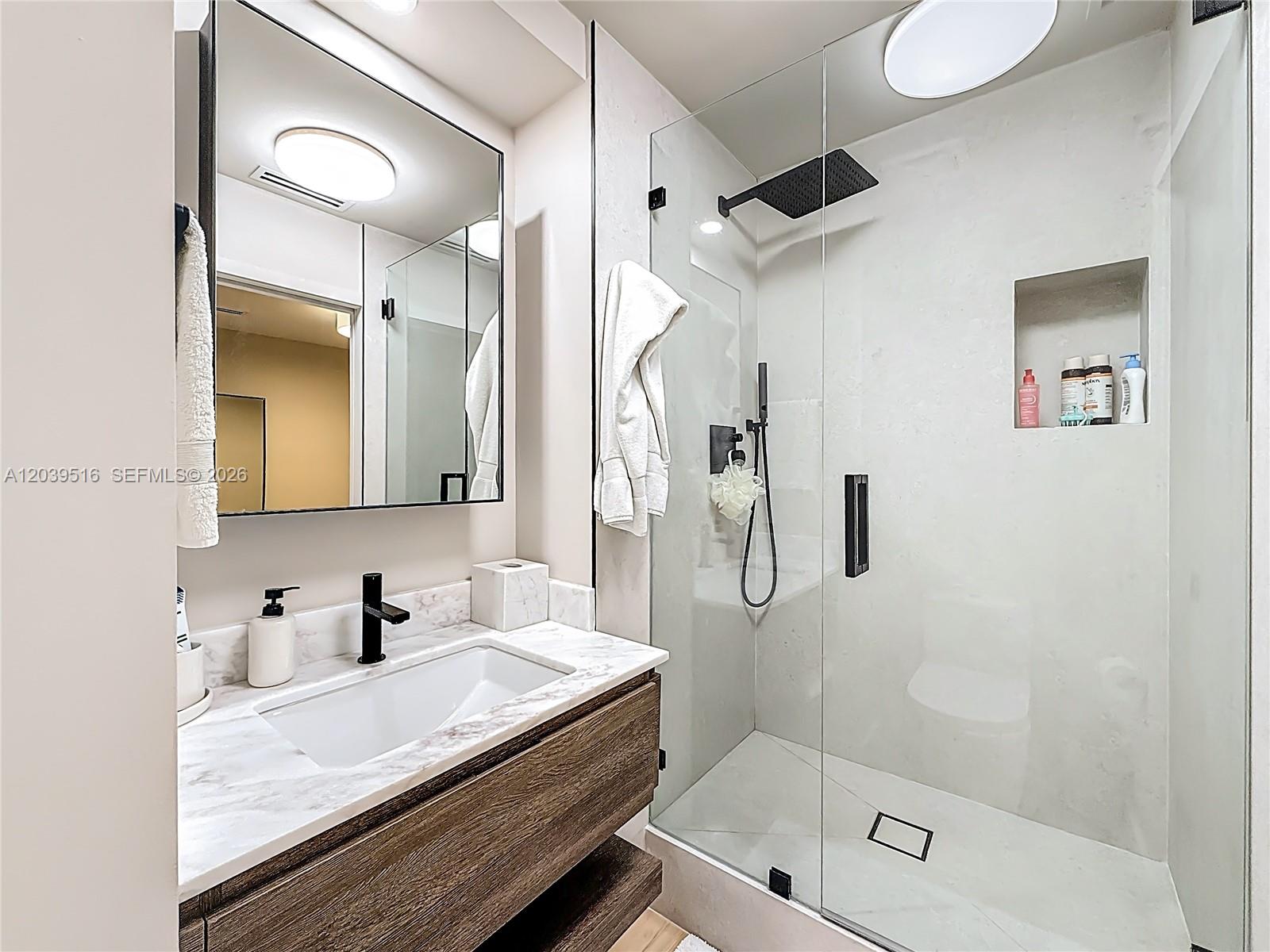 350 Ocean Dr # 305N