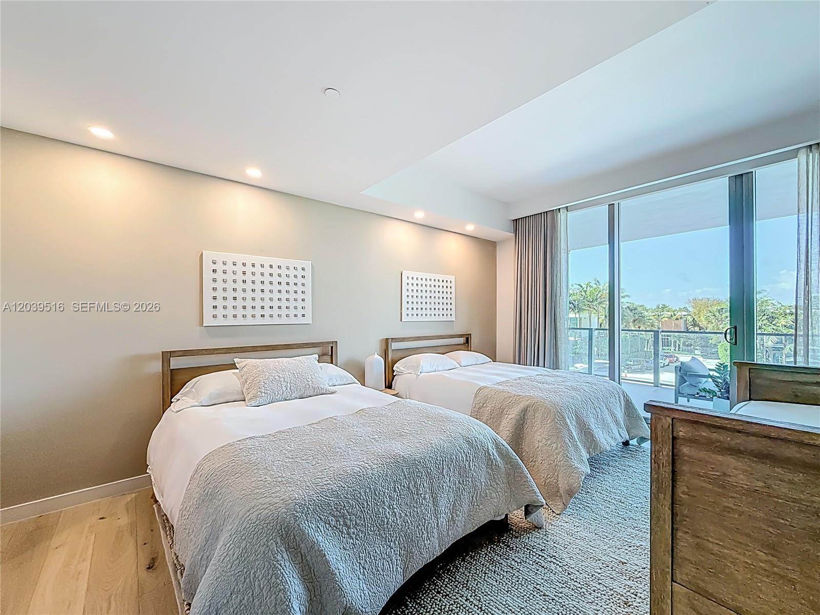 350 Ocean Dr # 305N