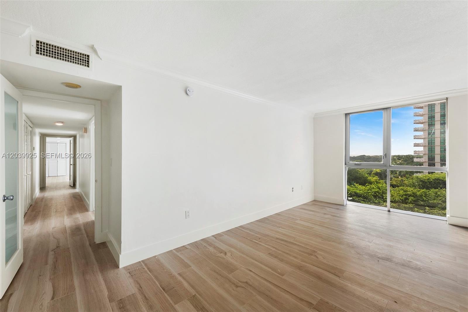 600 Grapetree Dr Unit: 7ES