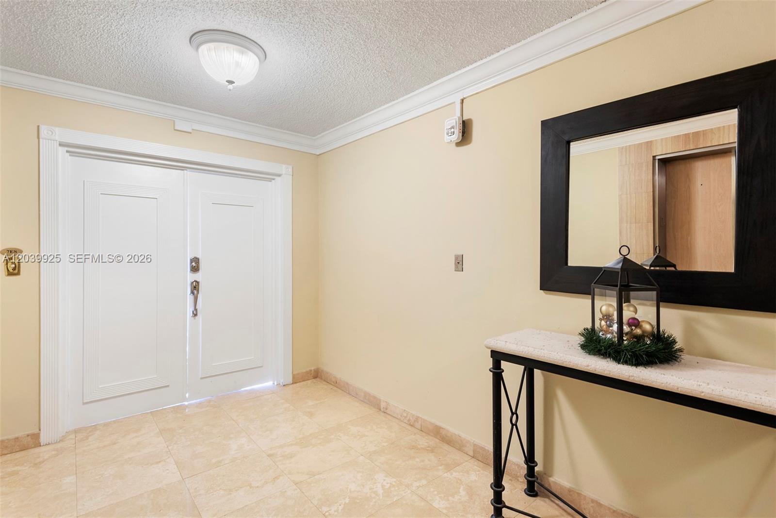 600 Grapetree Dr Unit: 7ES