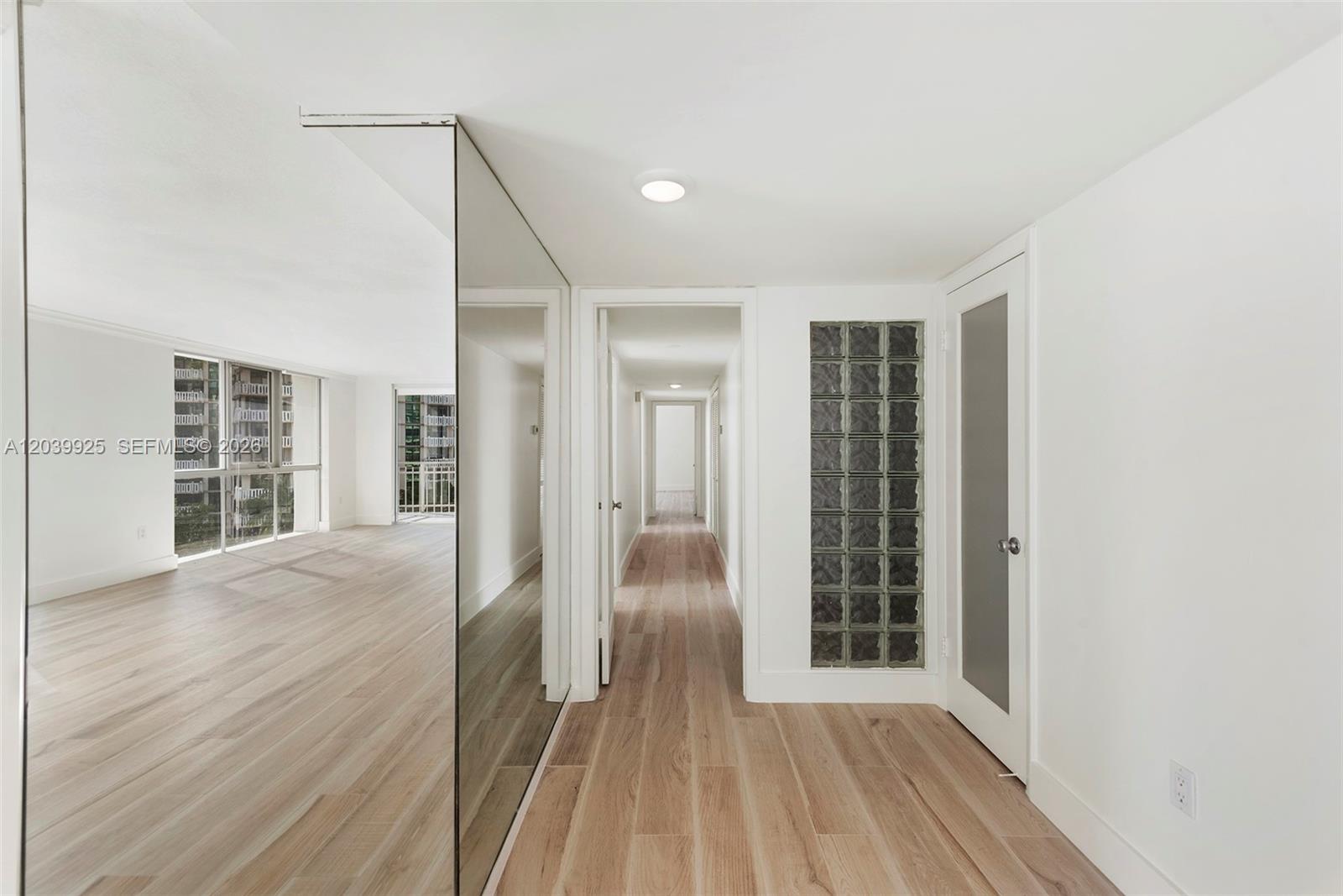 600 Grapetree Dr Unit: 7ES