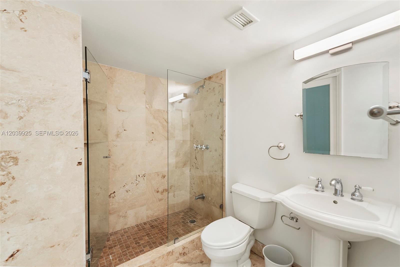 600 Grapetree Dr Unit: 7ES