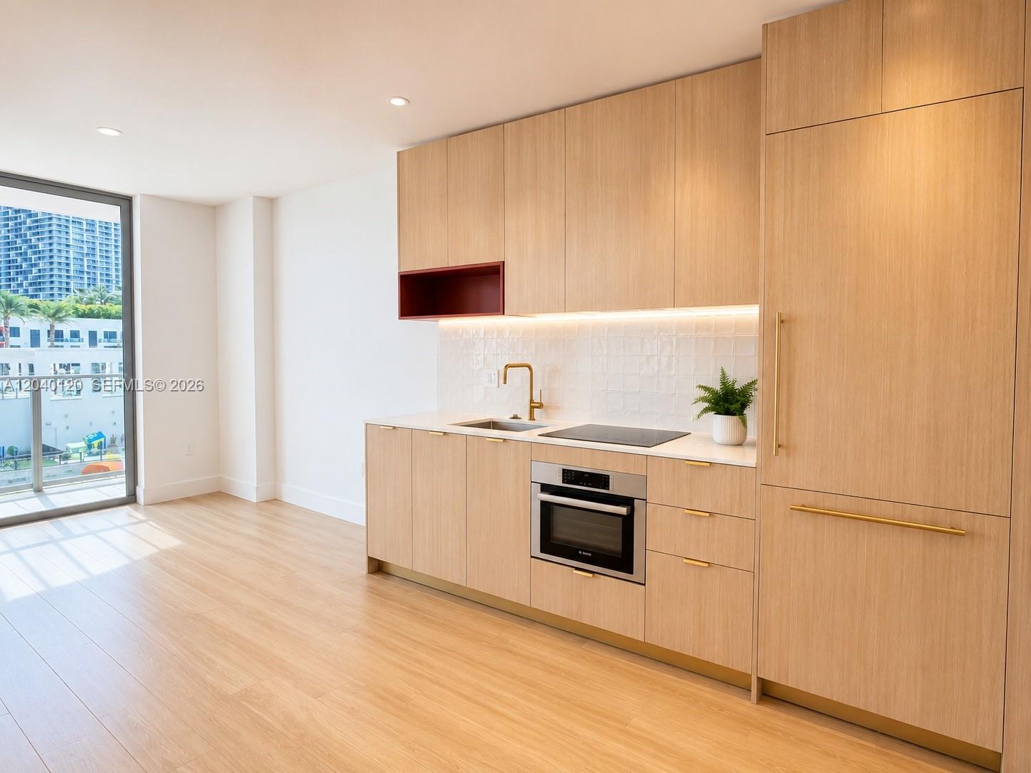 90 NE 32nd St # 705 Unit: #705