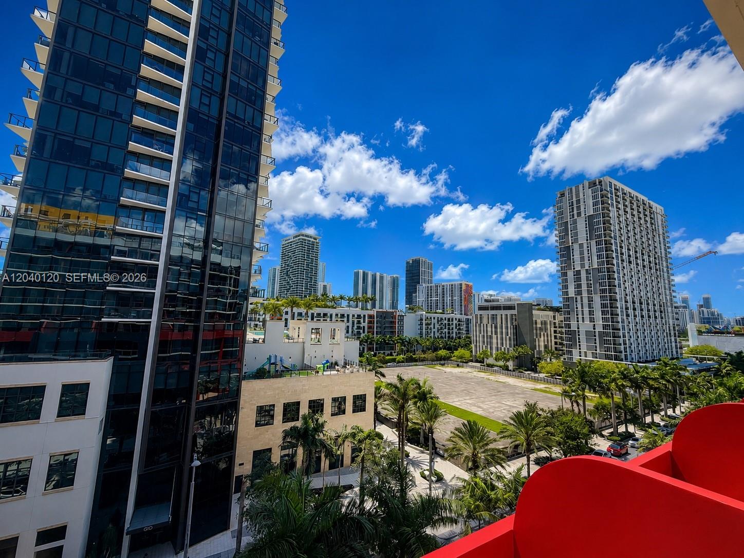 90 NE 32nd St # 705 Unit: #705