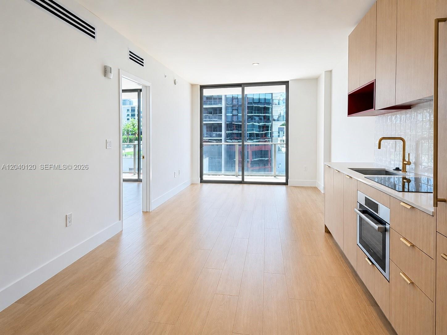 90 NE 32nd St # 705 Unit: #705