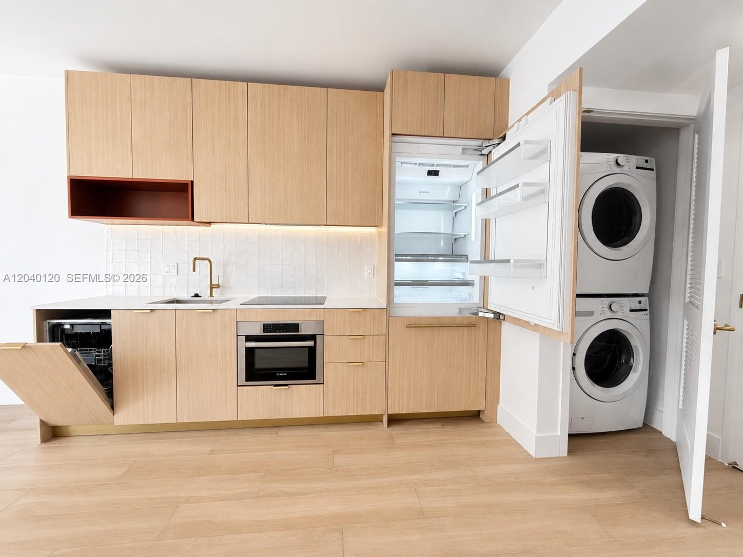 90 NE 32nd St # 705 Unit: #705