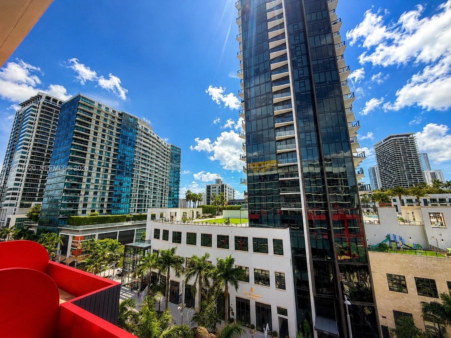 90 NE 32nd St # 705 Unit: #705