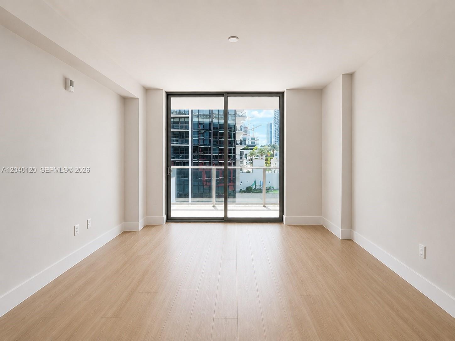90 NE 32nd St # 705 Unit: #705
