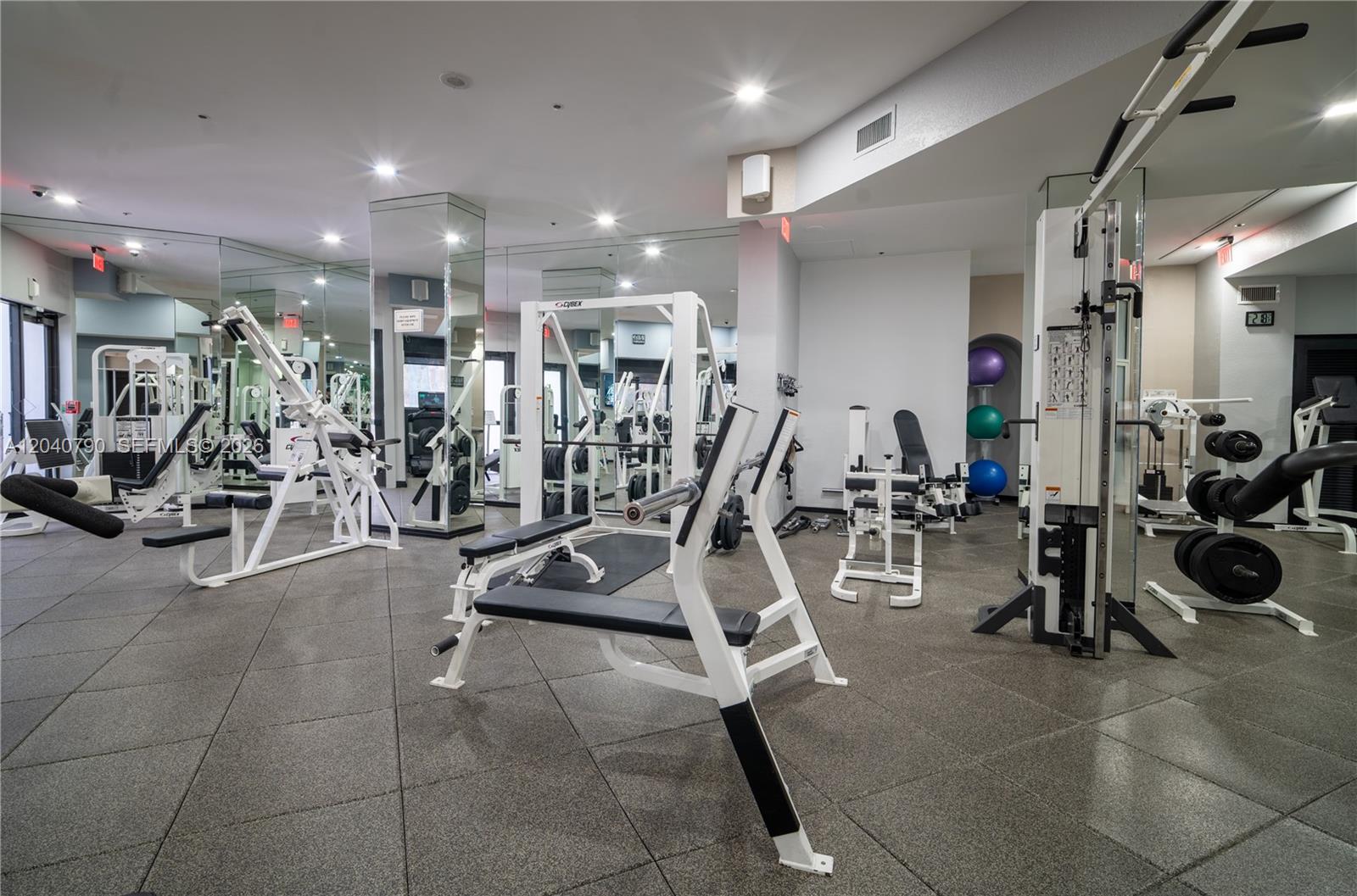 1581 Brickell Ave Unit: PH104