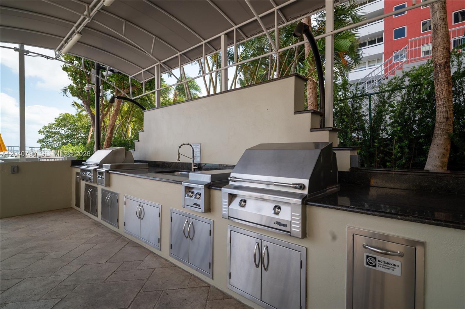 1581 Brickell Ave Unit: PH104