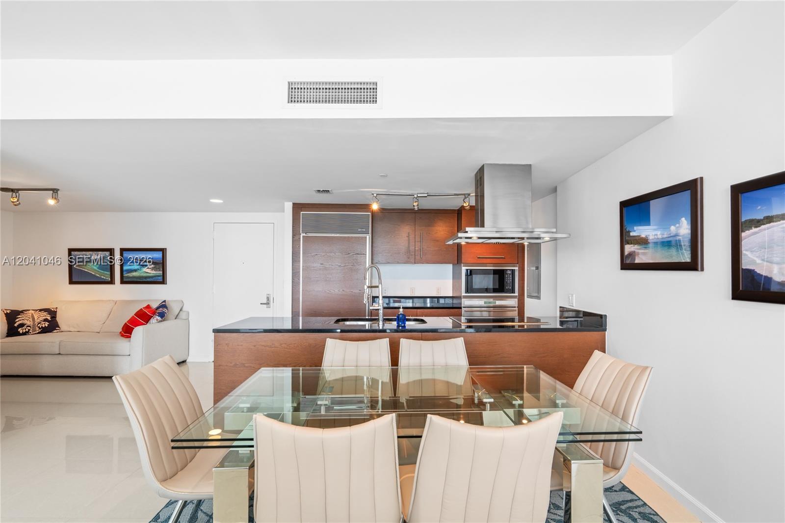 495 Brickell Ave Unit: BAY807