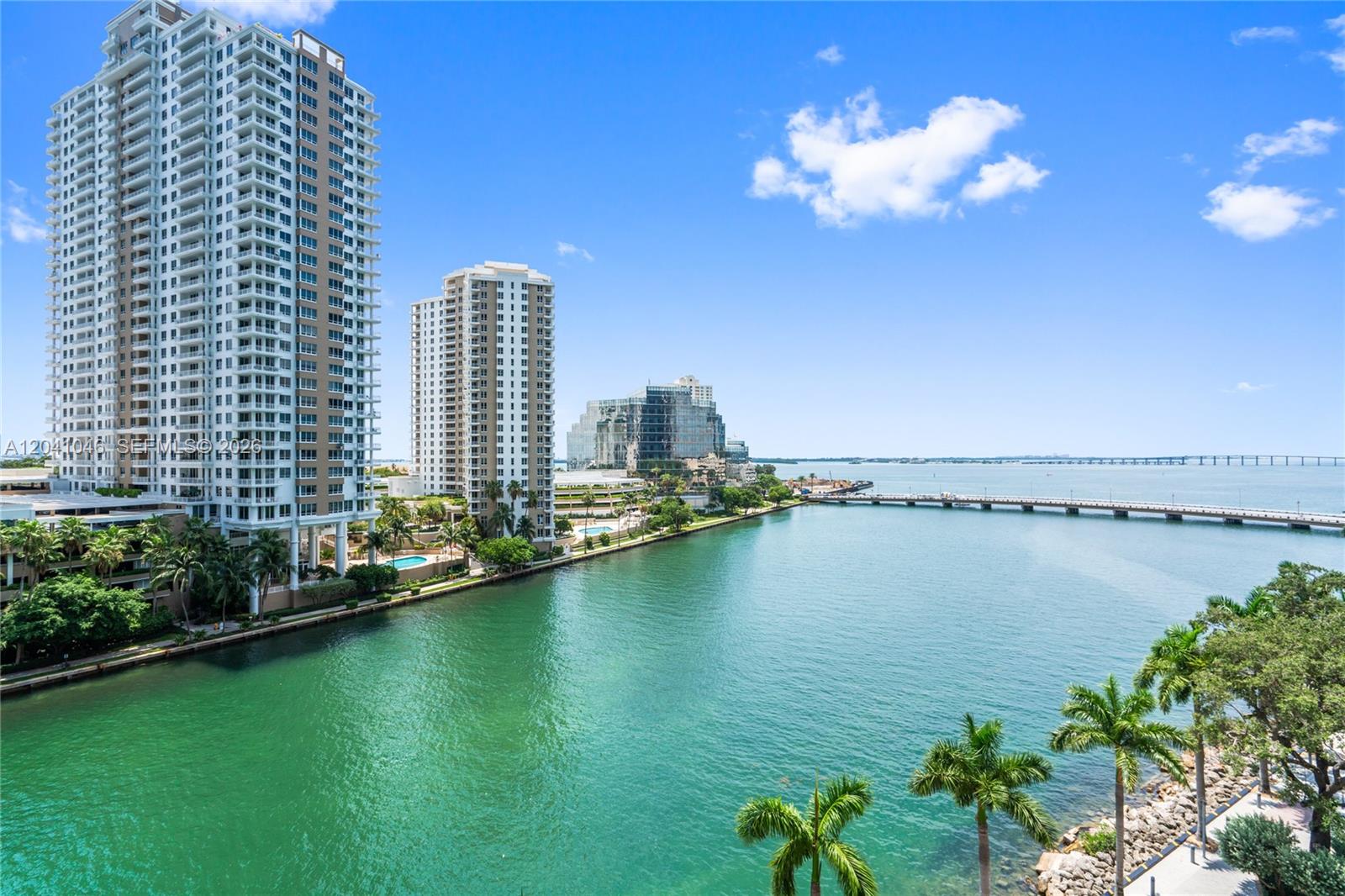 495 Brickell Ave Unit: BAY807