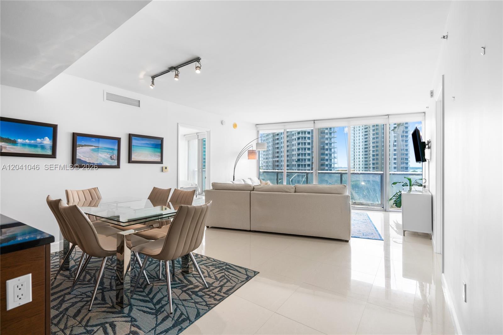495 Brickell Ave Unit: BAY807