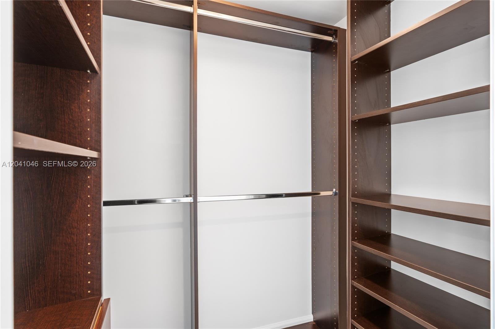 495 Brickell Ave Unit: BAY807