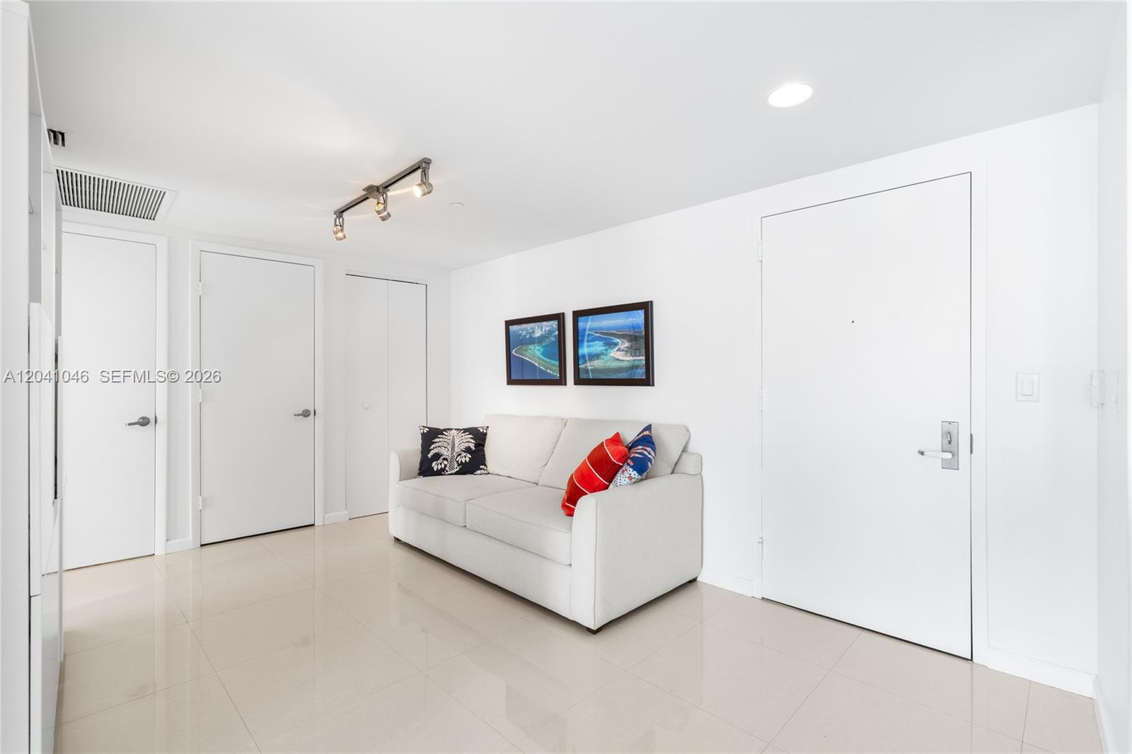 495 Brickell Ave Unit: BAY807