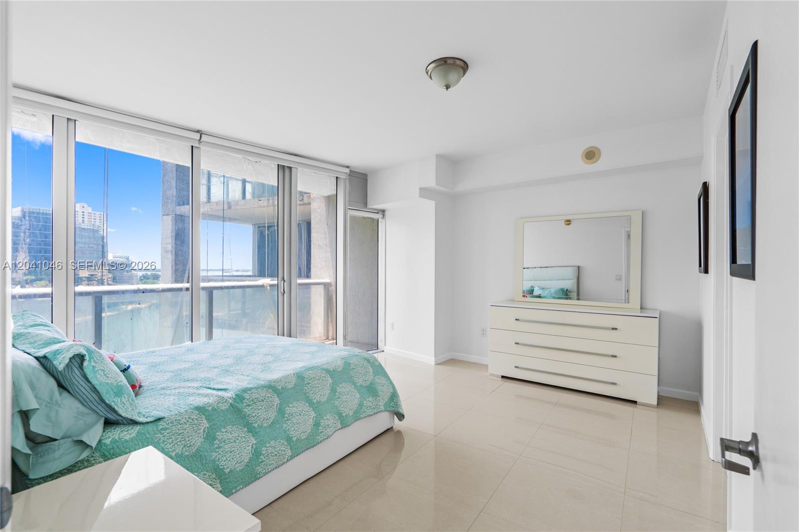 495 Brickell Ave Unit: BAY807