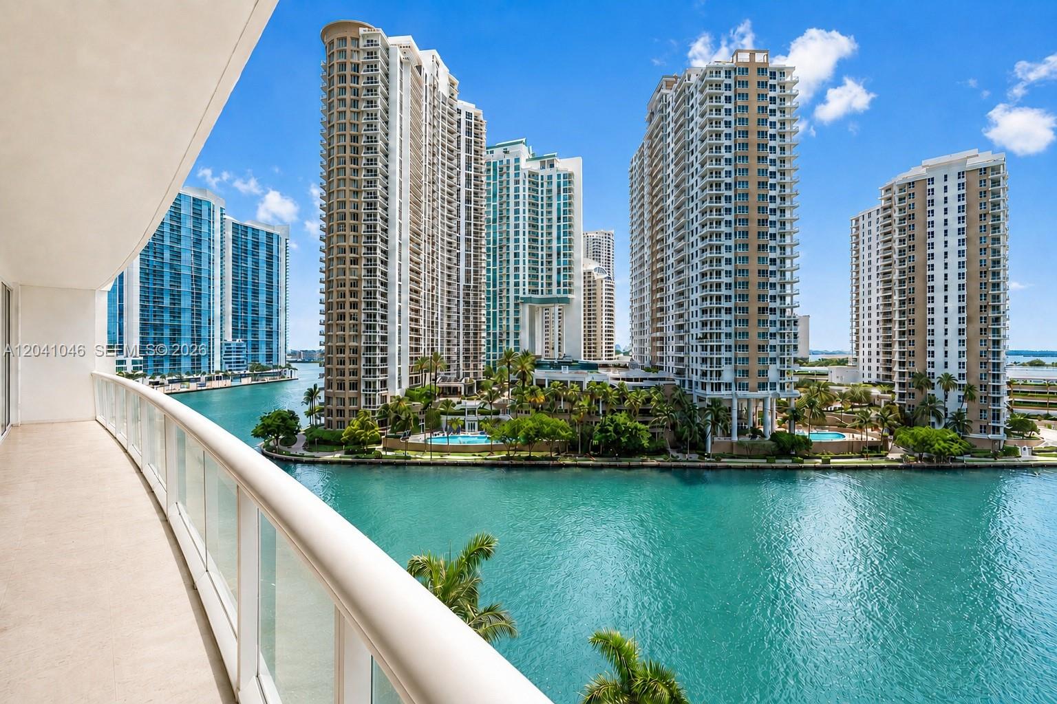 495 Brickell Ave Unit: BAY807