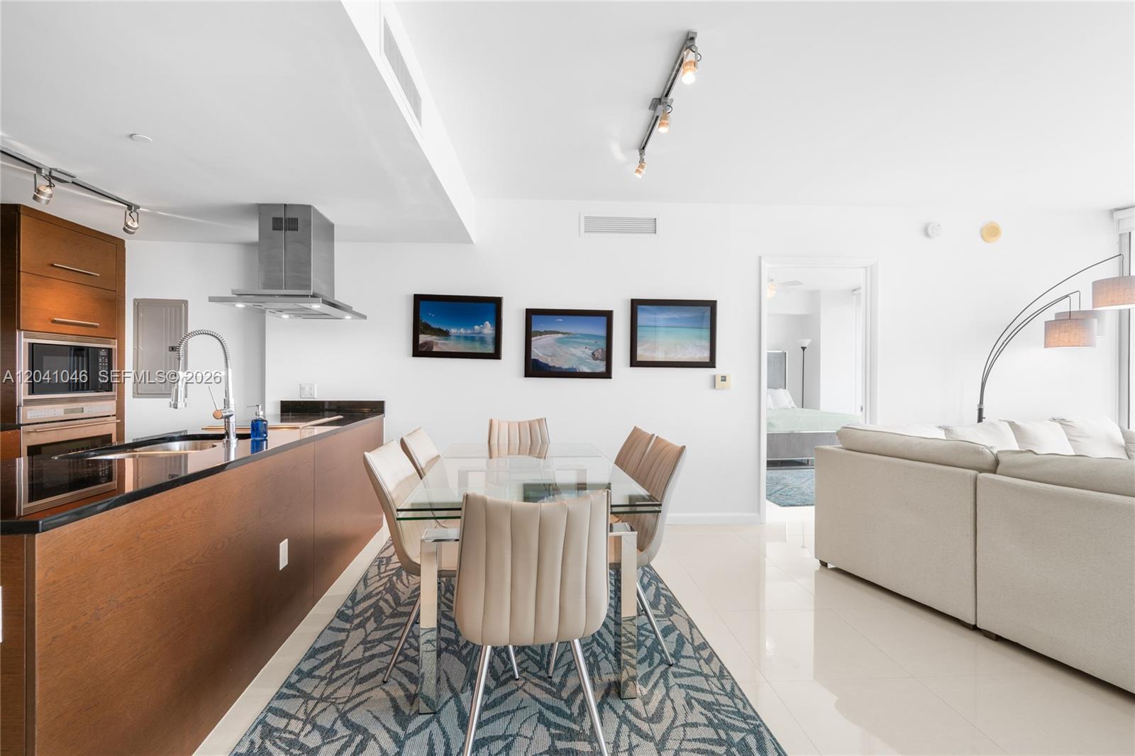 495 Brickell Ave Unit: BAY807