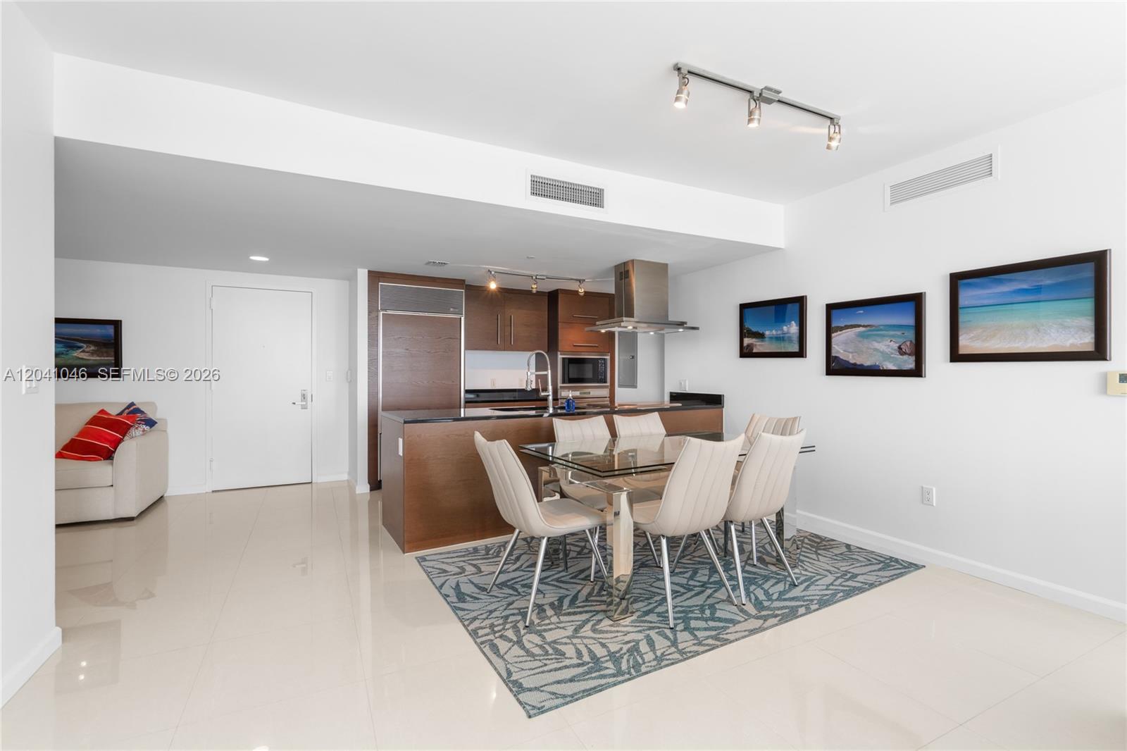 495 Brickell Ave Unit: BAY807