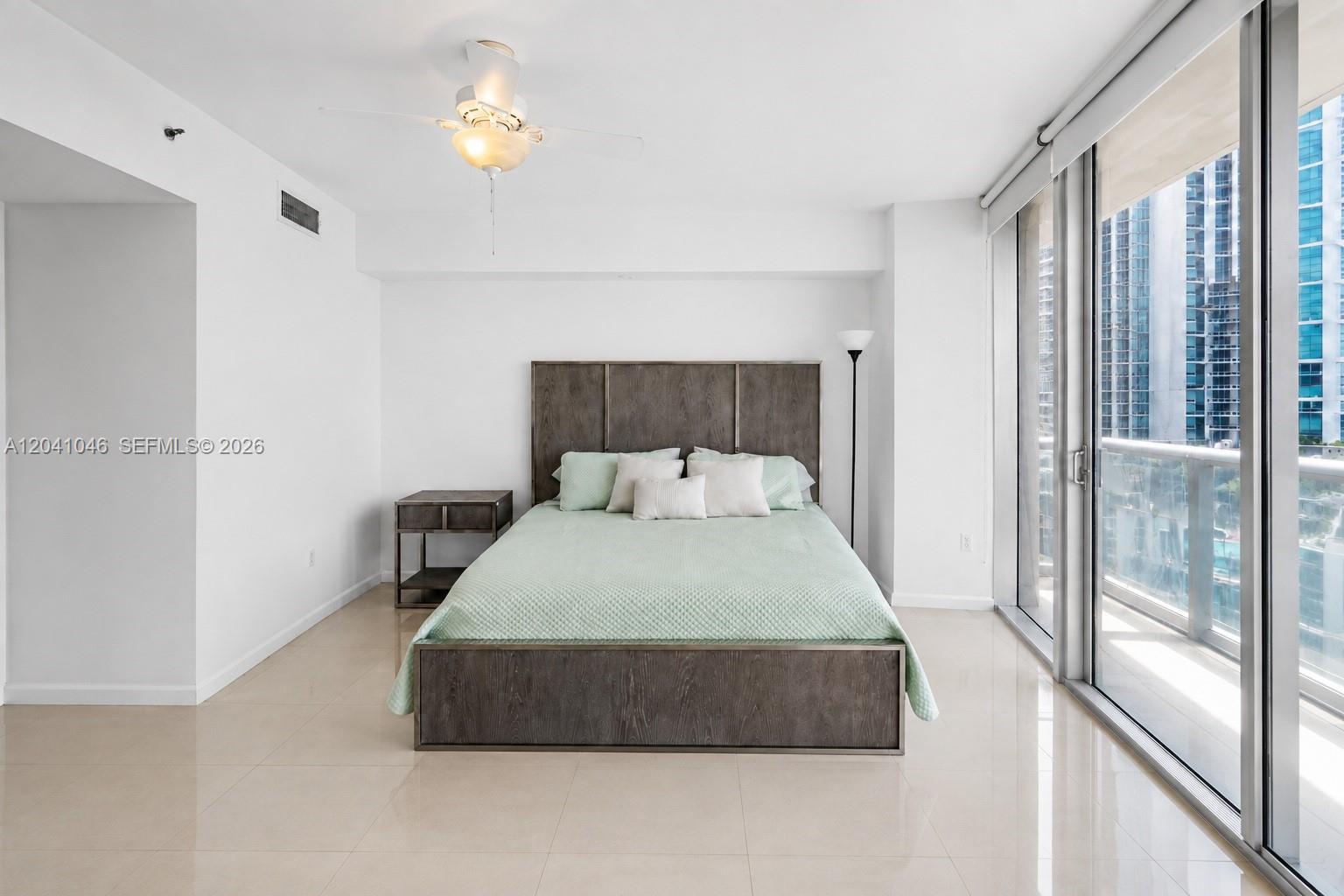 495 Brickell Ave Unit: BAY807