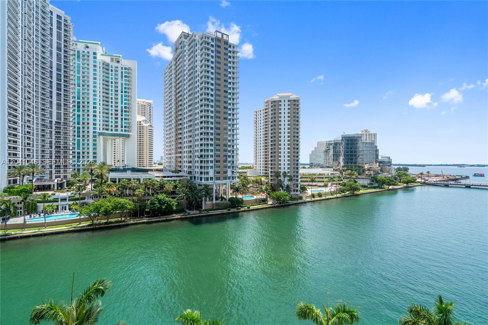 495 Brickell Ave Unit: BAY807