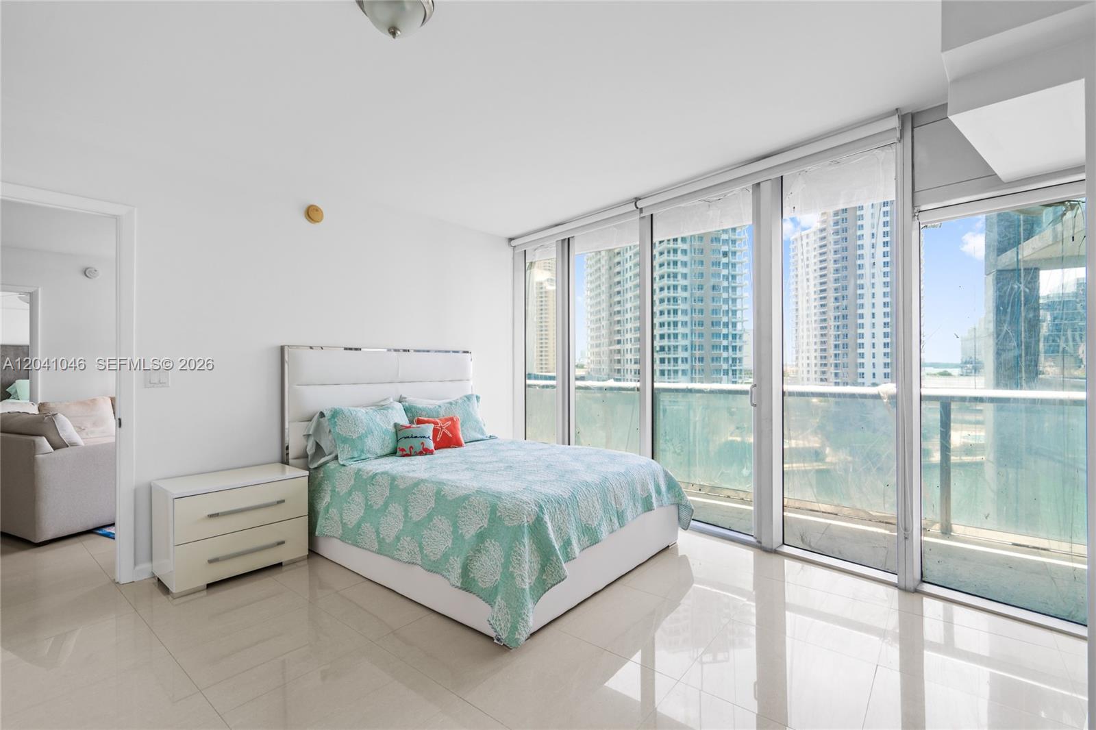 495 Brickell Ave Unit: BAY807