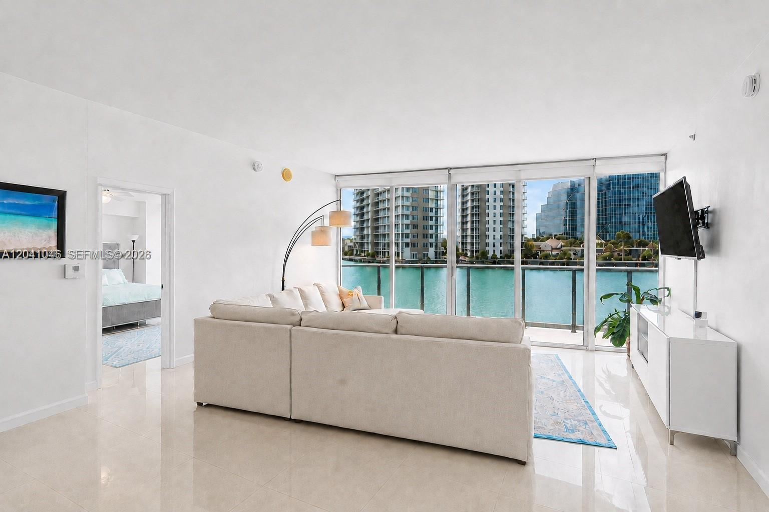 495 Brickell Ave Unit: BAY807