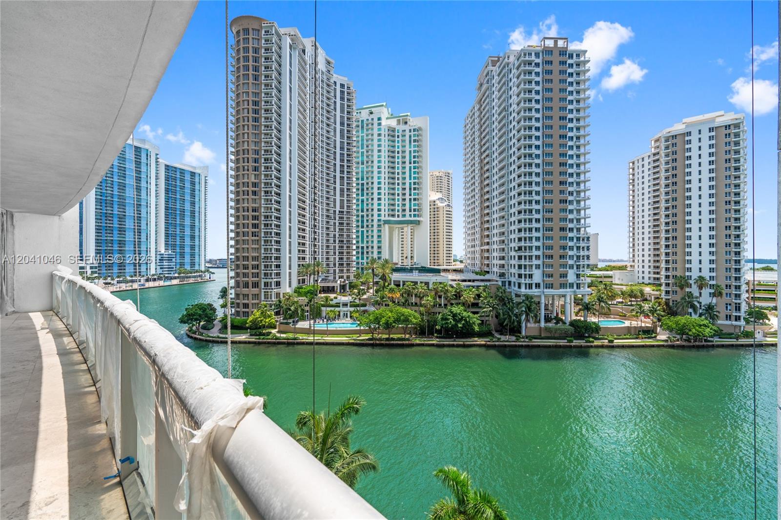 495 Brickell Ave Unit: BAY807