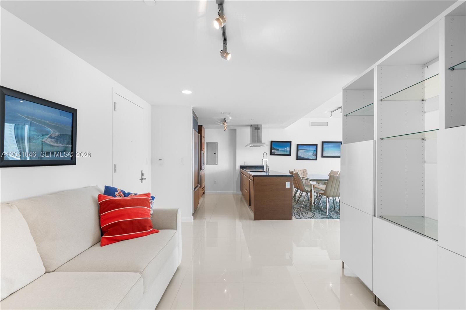 495 Brickell Ave Unit: BAY807