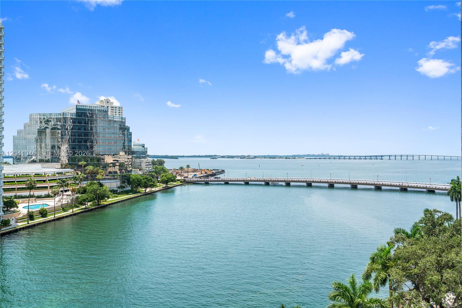 495 Brickell Ave Unit: BAY807