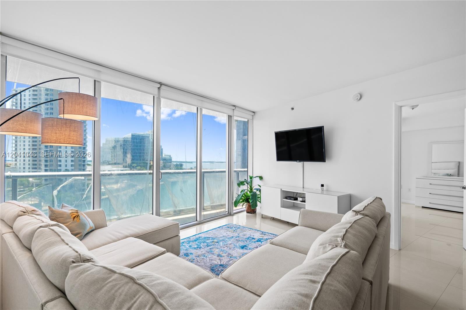 495 Brickell Ave Unit: BAY807