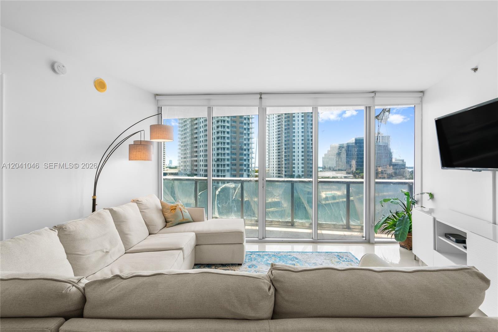495 Brickell Ave Unit: BAY807