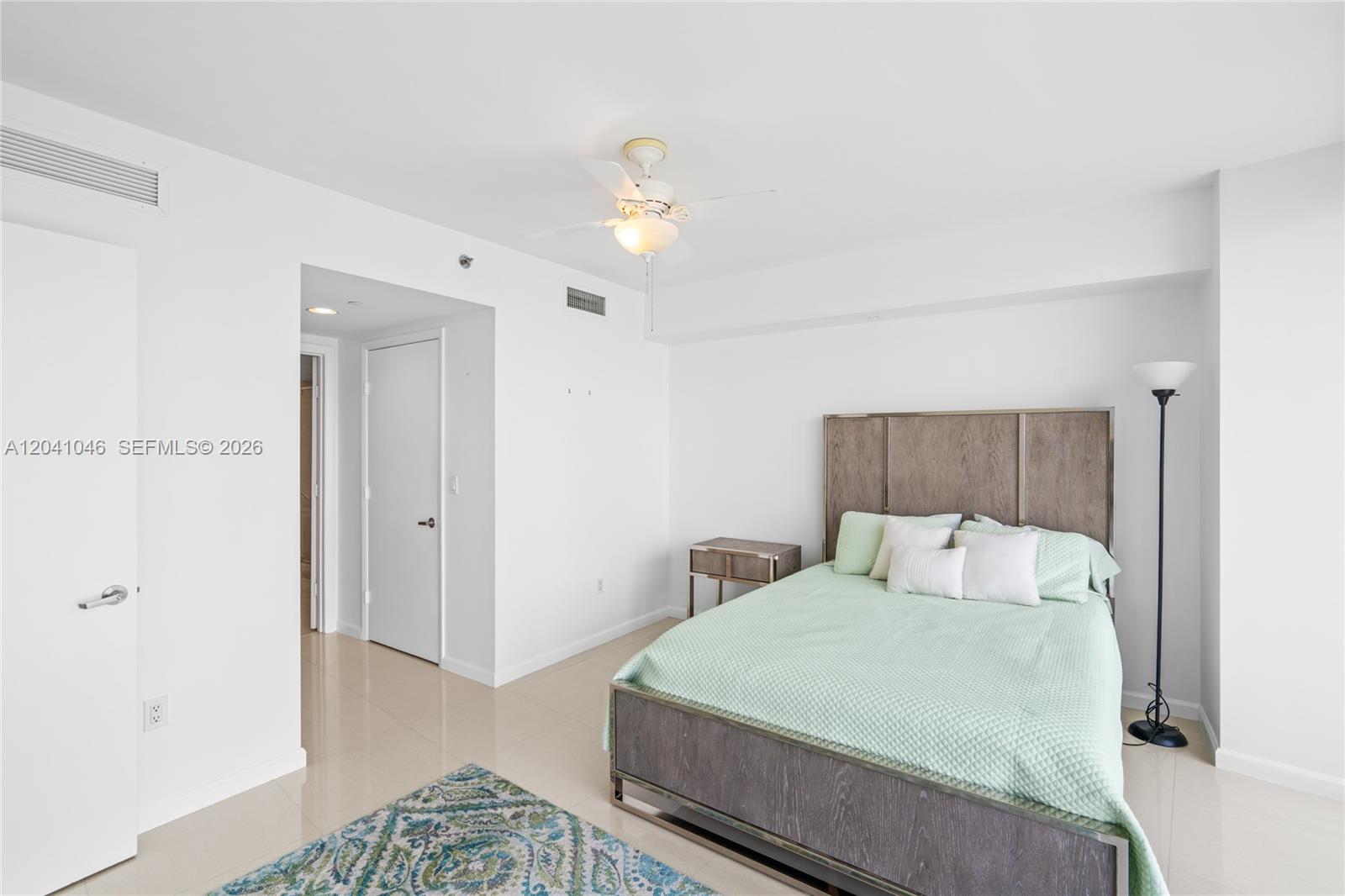 495 Brickell Ave Unit: BAY807
