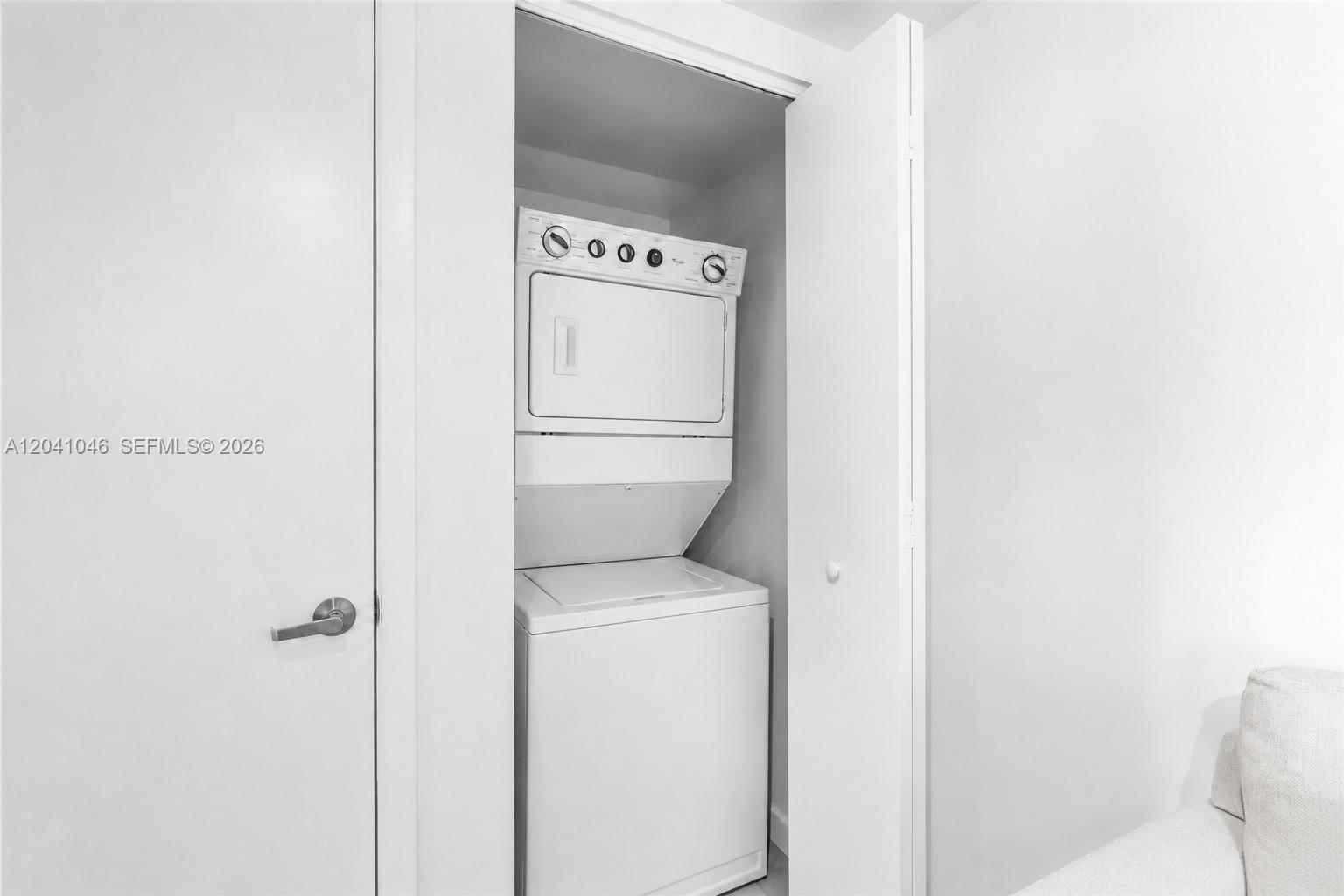 495 Brickell Ave Unit: BAY807