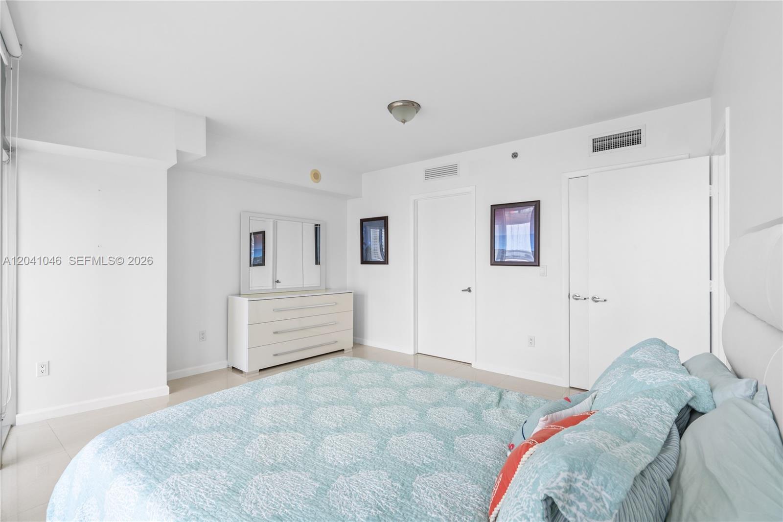 495 Brickell Ave Unit: BAY807