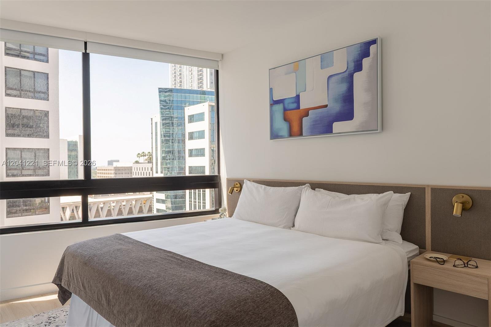 225 N Miami Ave Unit: 1804