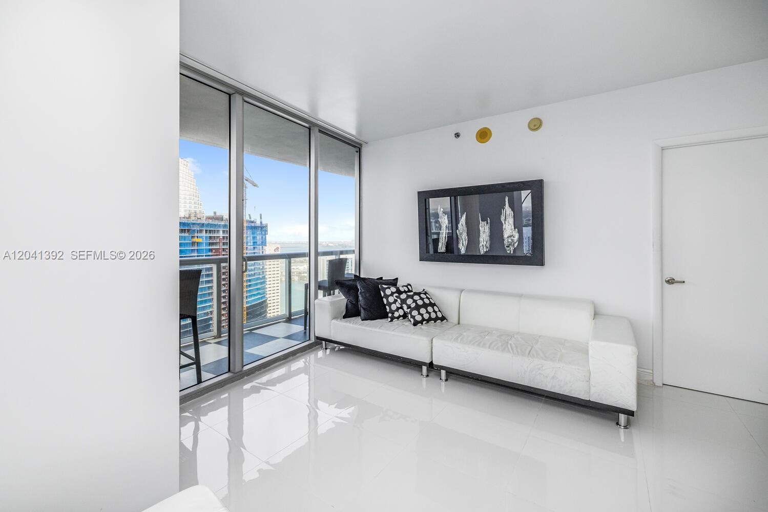 475 BRICKELL AVE # 4715