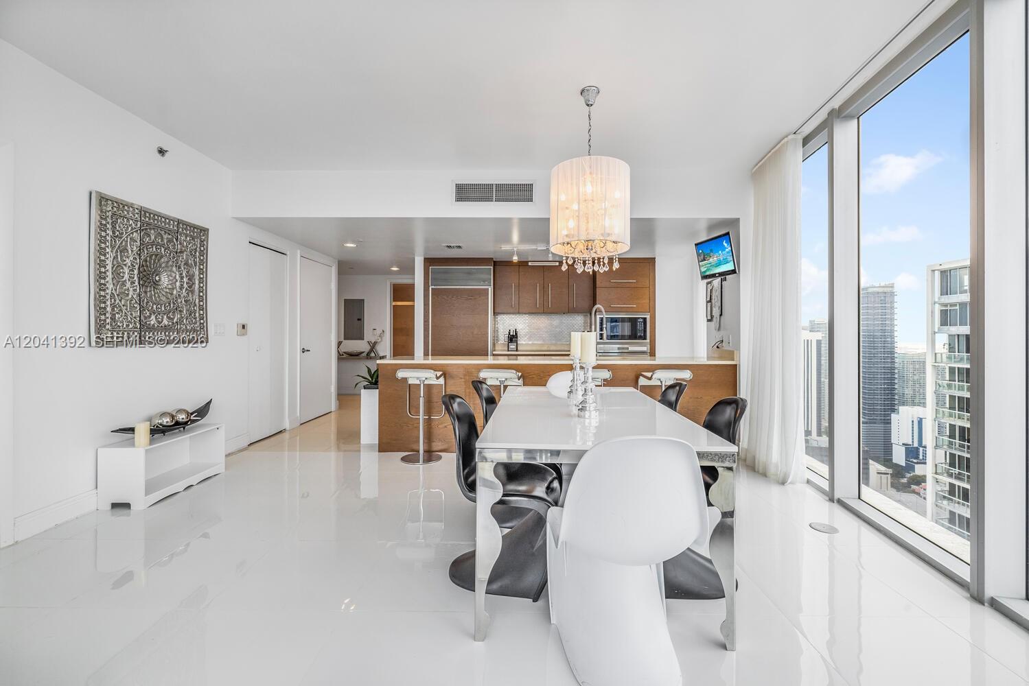 475 BRICKELL AVE # 4715