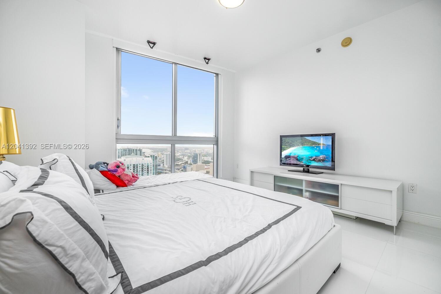 475 BRICKELL AVE # 4715