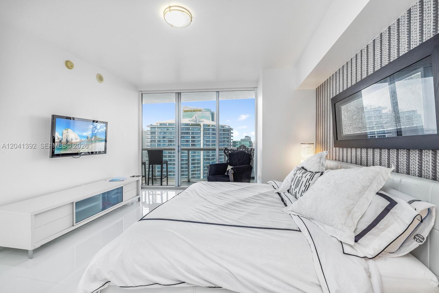 475 BRICKELL AVE # 4715
