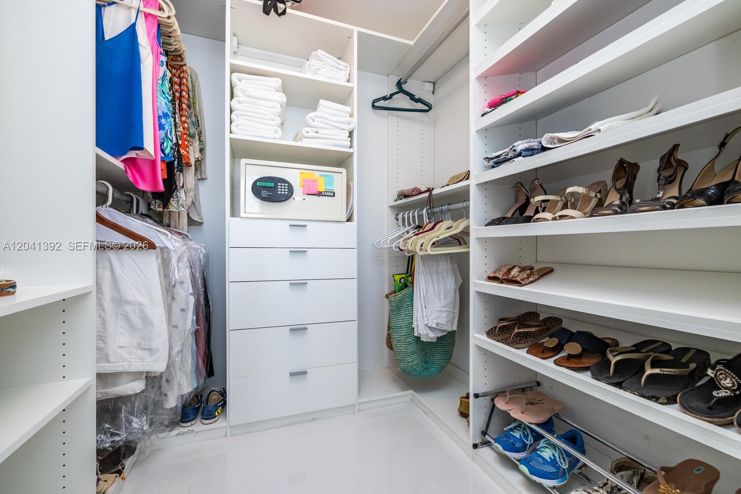475 BRICKELL AVE # 4715