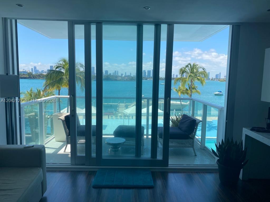 1000 WEST AVE # 318